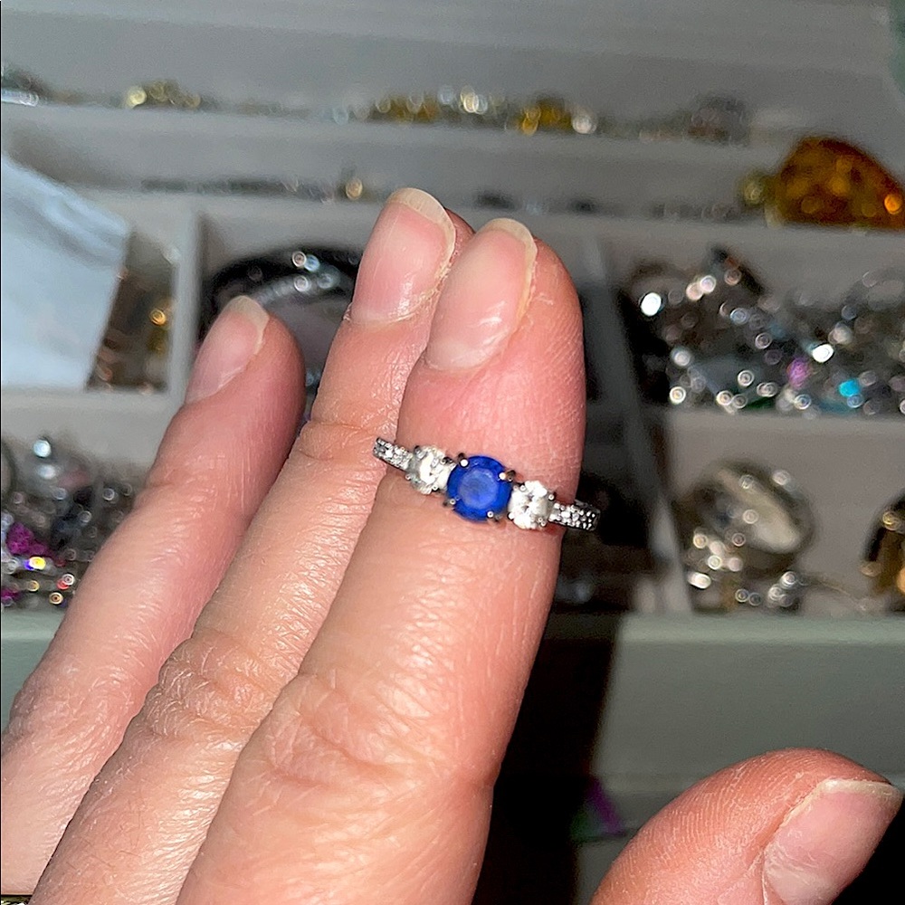 Elegant Silver and Blue Gemstone Ring